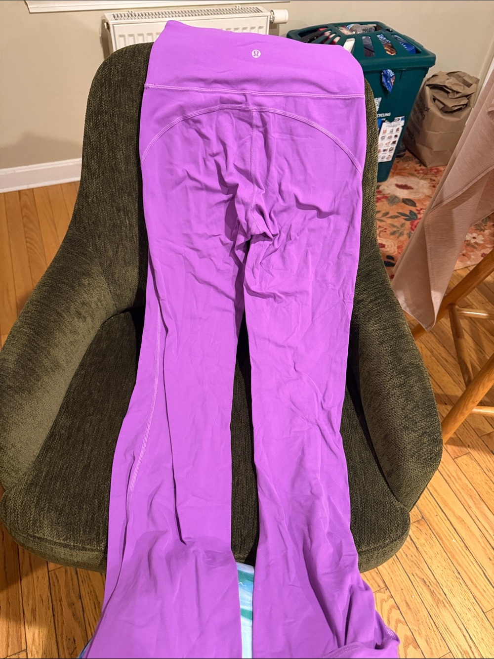 🚨sale ending🚨lululemon athletica Lavender-Purple Yoga Pants